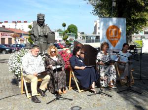 Monika-i-Maciej-Zielonkowie-Kirlowie-Izabela-Wlodarczyk-Emilia-Korczynska-Beata-Hyra-Justyna-Orzelska-Malgorzata-Macherzynska-Narrator