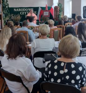 Wprowadzenie w genezę i problematykę czytanego utworu przez nauczyciela bibliotekarza PBP RODN WOM w Częstochowie Filia w Lelowie