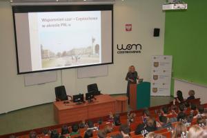 Pani dr Katarzyna Milik prowadząca sesję popularyzatorską Wspomnień czar